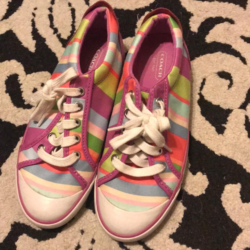 Size 6 coach shoes